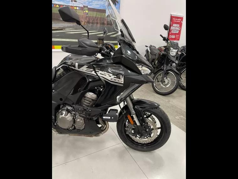 Kawasaki Versys Preto 21