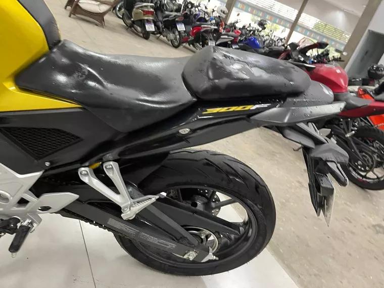 Honda CB Twister Dourado 12