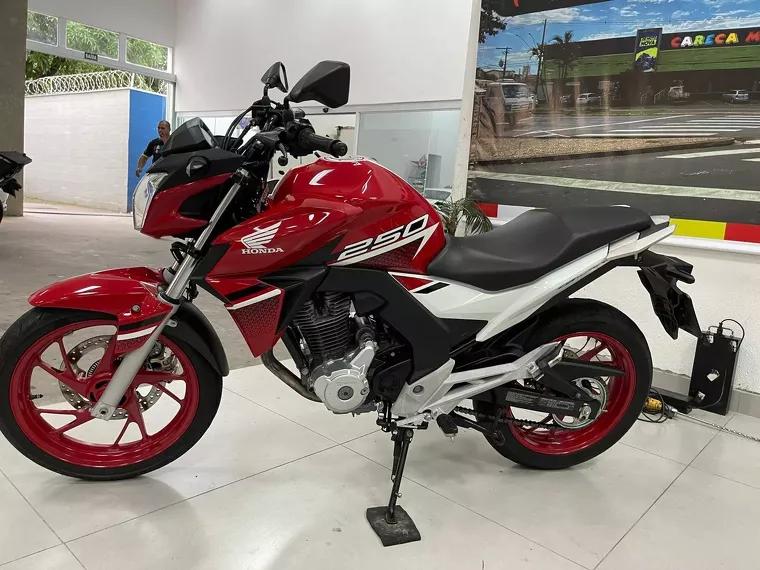 Honda CB Twister Vermelho 8