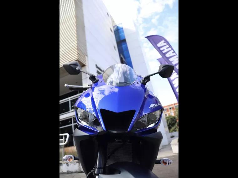 Yamaha YZF R3 Azul 18