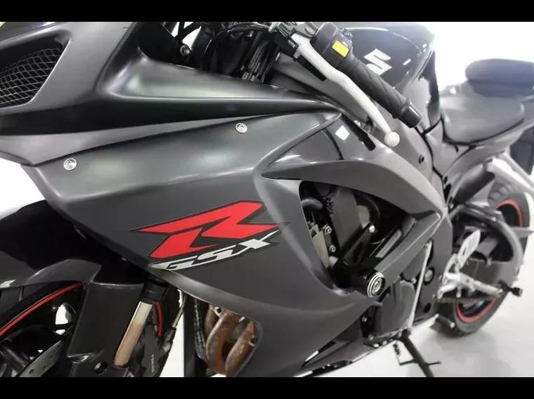 Suzuki GSX Preto 3