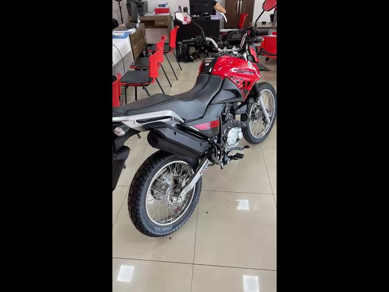 Yamaha XTZ 150 Vermelho 3