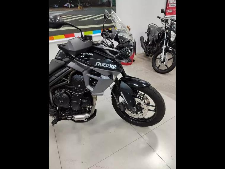 Triumph Tiger 800 Preto 11