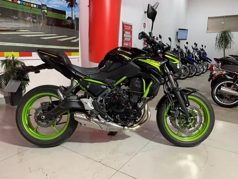 Kawasaki Z 650 Preto 1