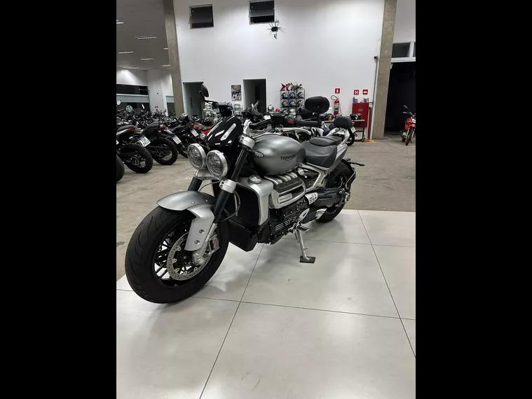 Triumph Rocket III Prata 4