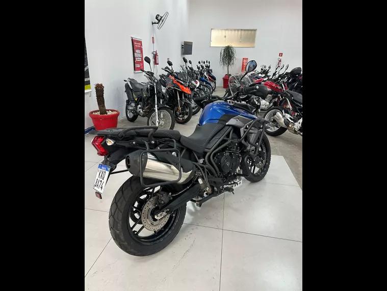 Triumph Tiger 800 Azul 21