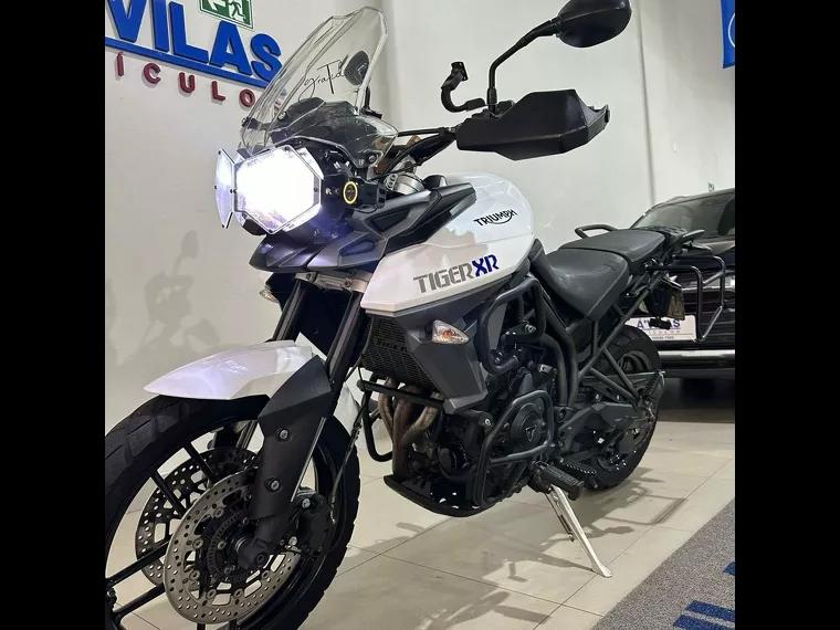 Triumph Tiger 800 Branco 1