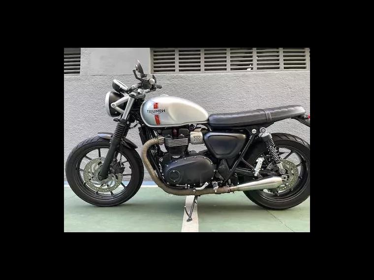 Triumph Street Twin Prata 1