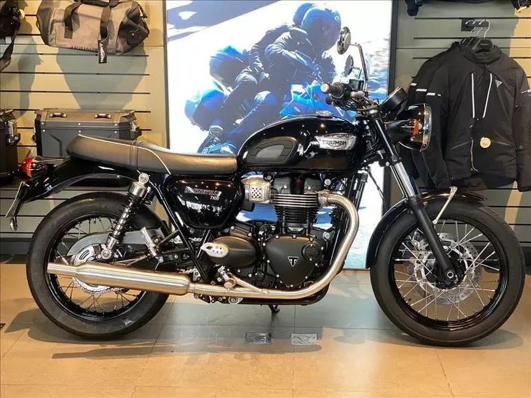 Triumph Bonneville Preto 1