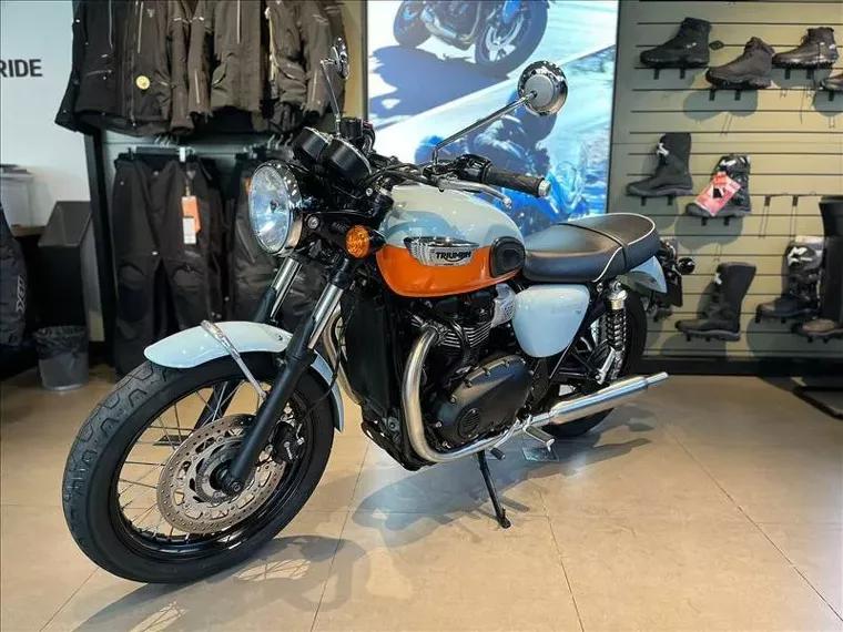 Triumph Bonneville Azul 3