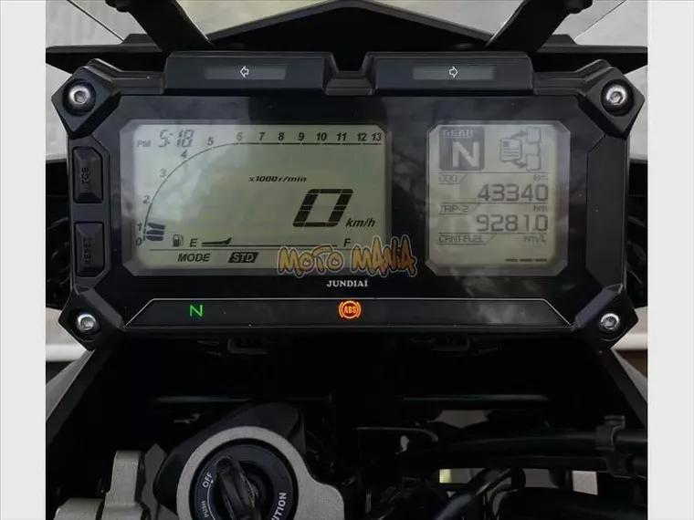 Yamaha MT-09 Cinza 16