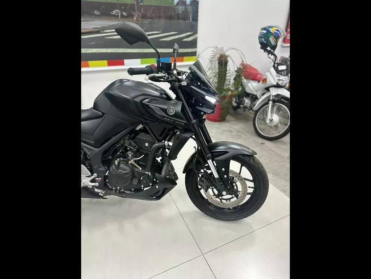 Yamaha MT-03 Preto 13