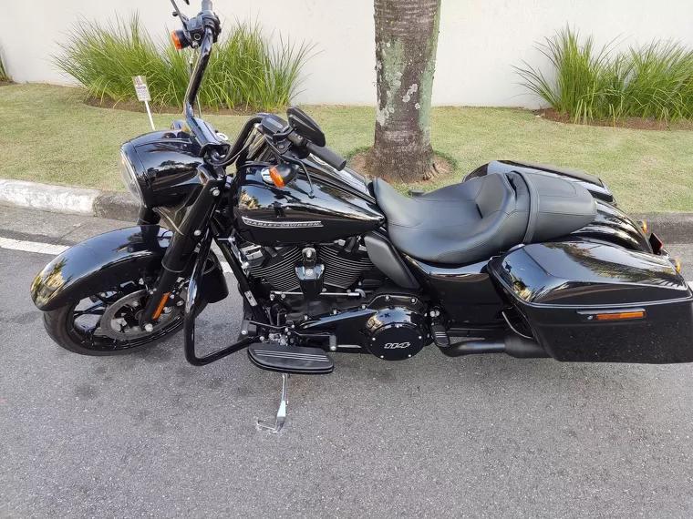 Harley-Davidson Road King Preto 3