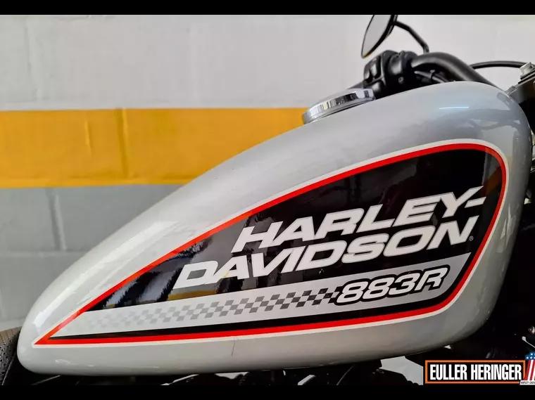 Harley-Davidson Sportster 883 Prata 3