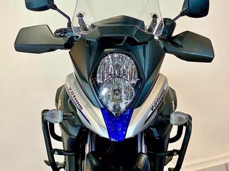 Suzuki V-Strom Azul 2