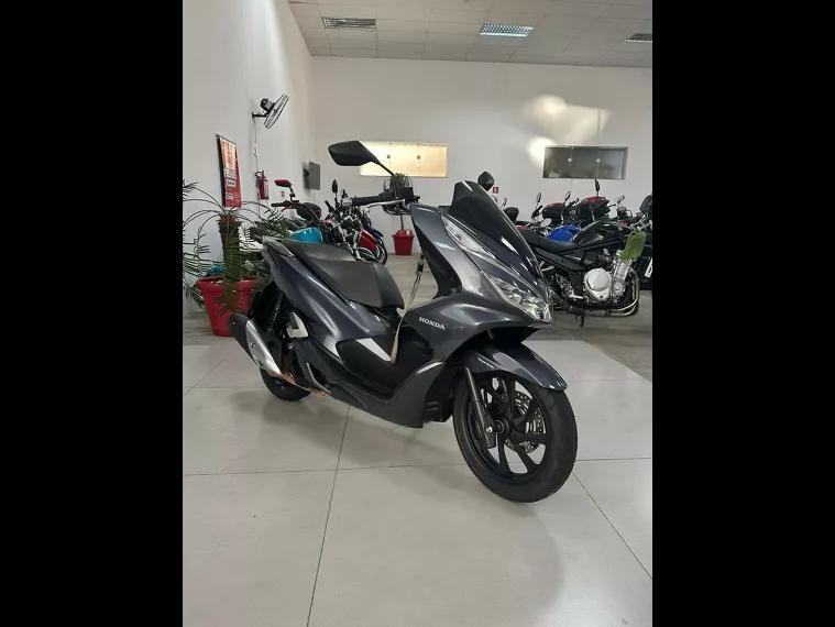 Honda PCX Cinza 6