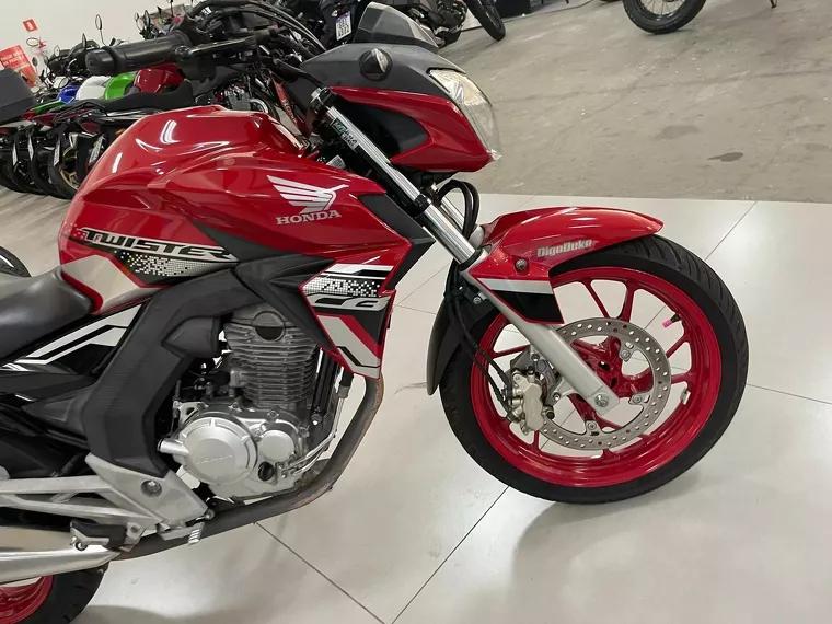 Honda CB Twister Vermelho 11