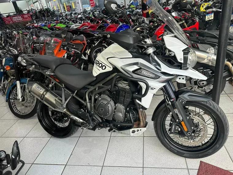 Triumph Tiger 1200 Branco 12