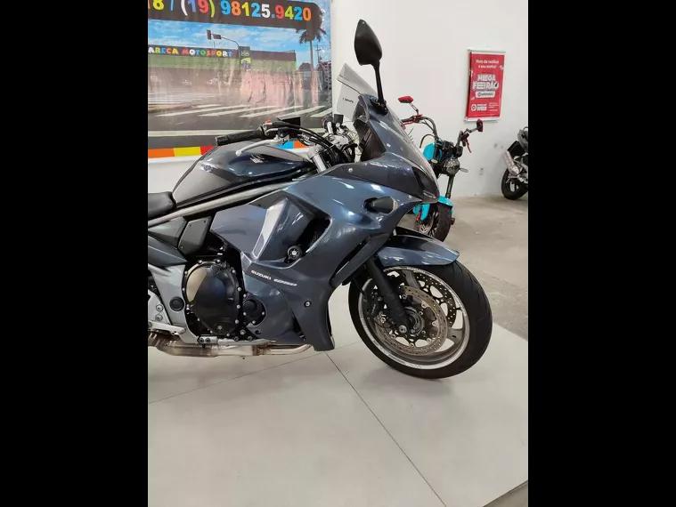 Suzuki GSX Cinza 7