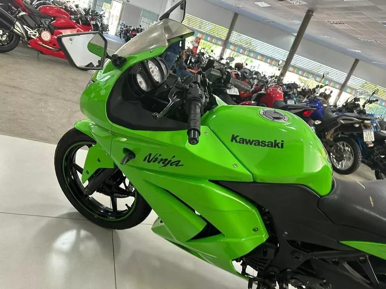 Kawasaki Ninja Verde 14