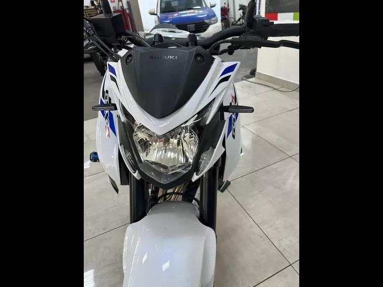 Suzuki GSX-S Branco 12