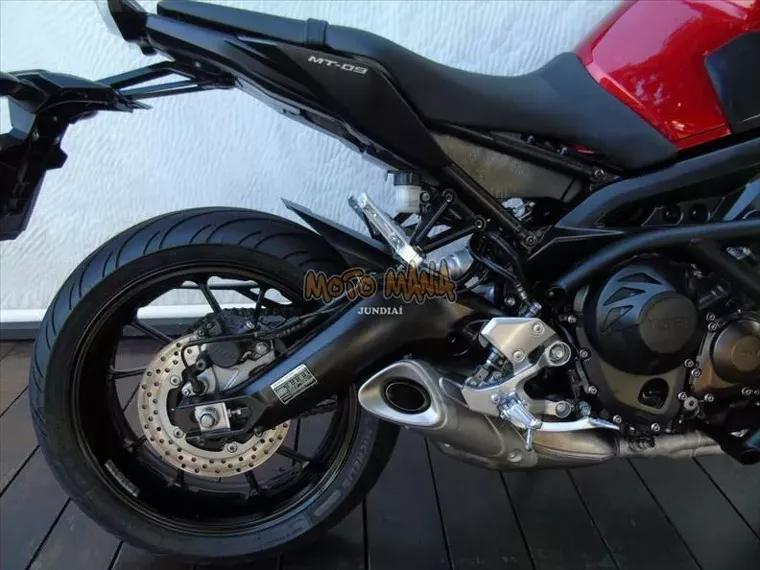 Yamaha MT-09 Vermelho 4