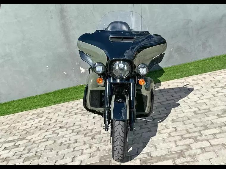 Harley-Davidson Ultra Limited Verde 8