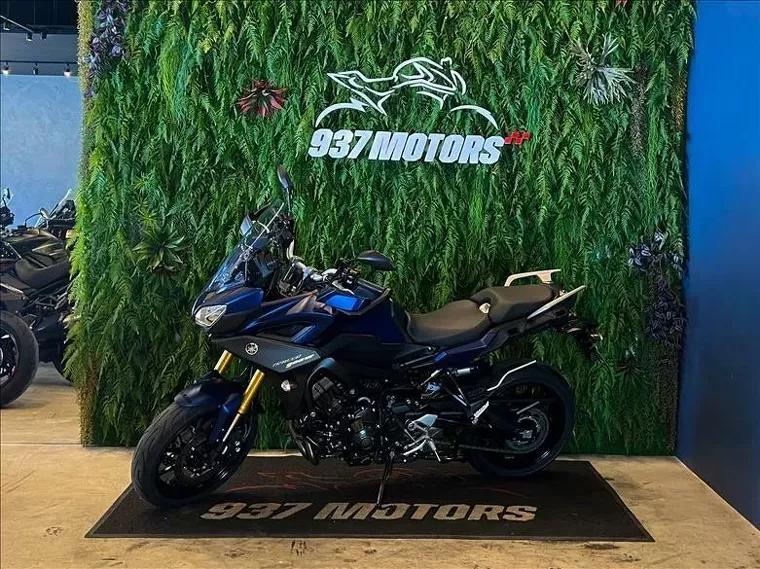 Yamaha MT-09 Azul 11