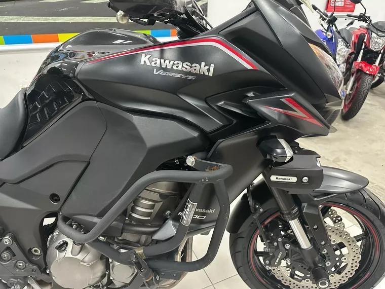 Kawasaki Versys Preto 3