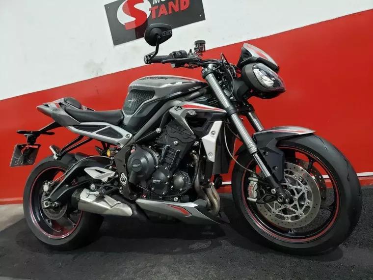 Triumph Street Triple Prata 2