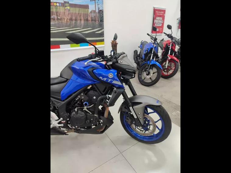 Yamaha MT-03 Azul 12