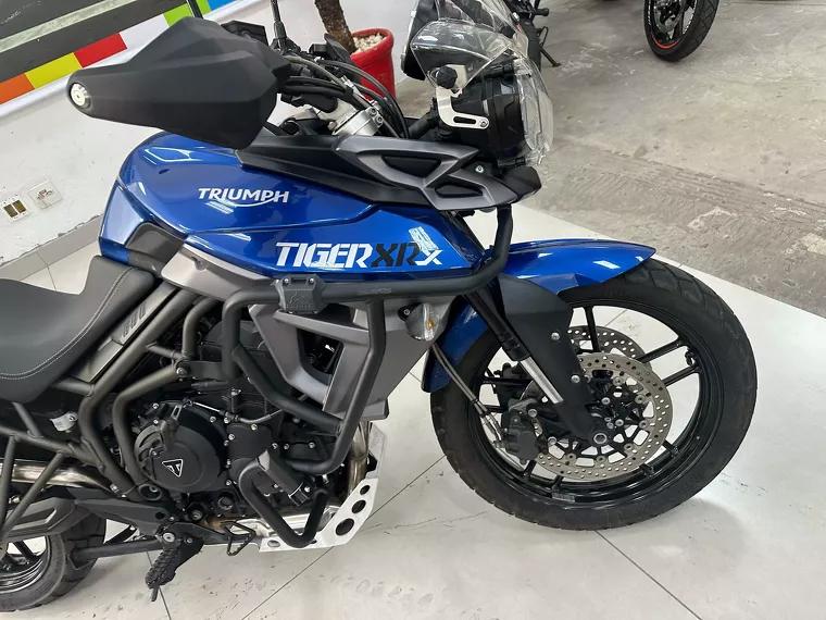 Triumph Tiger 800 Azul 15