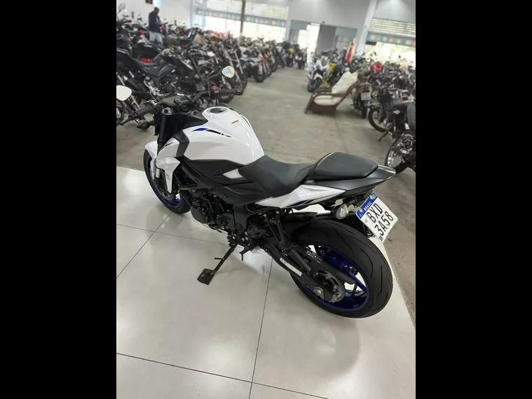 Suzuki GSX-S Branco 7