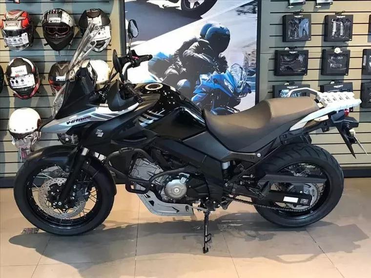 Suzuki V-Strom Preto 3