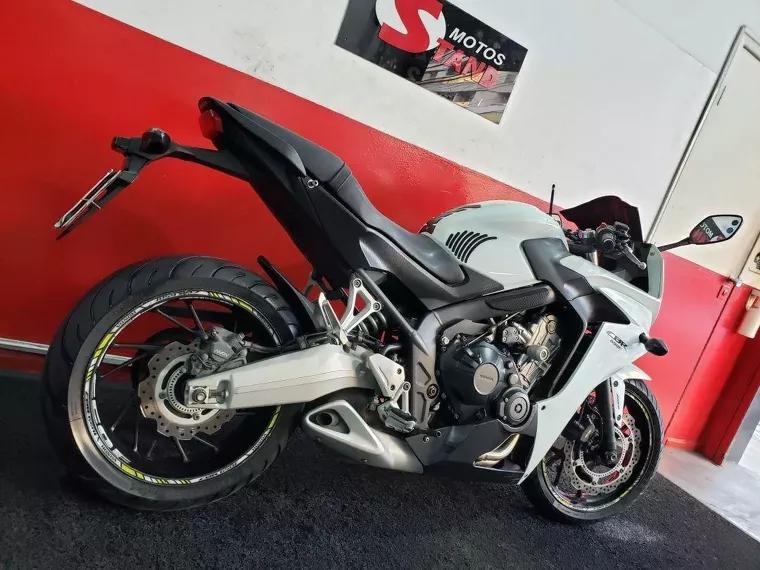 Honda CBR 650 Branco 3