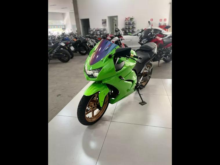 Kawasaki Ninja Verde 7