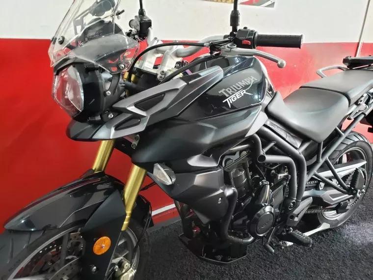 Triumph Tiger 800 Preto 12