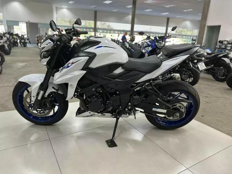 Suzuki GSX-S Branco 10