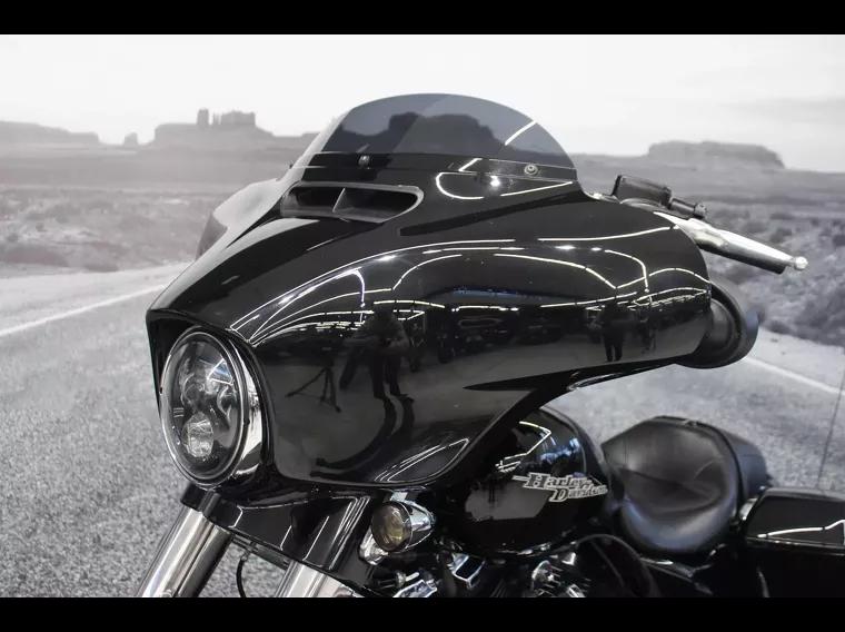 Harley-Davidson Street Glide Preto 2