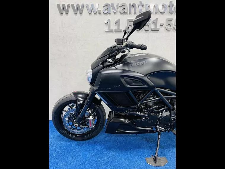 Ducati Diavel Preto 10