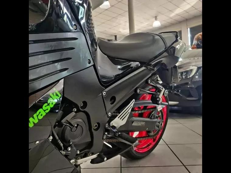 Kawasaki Ninja Preto 22