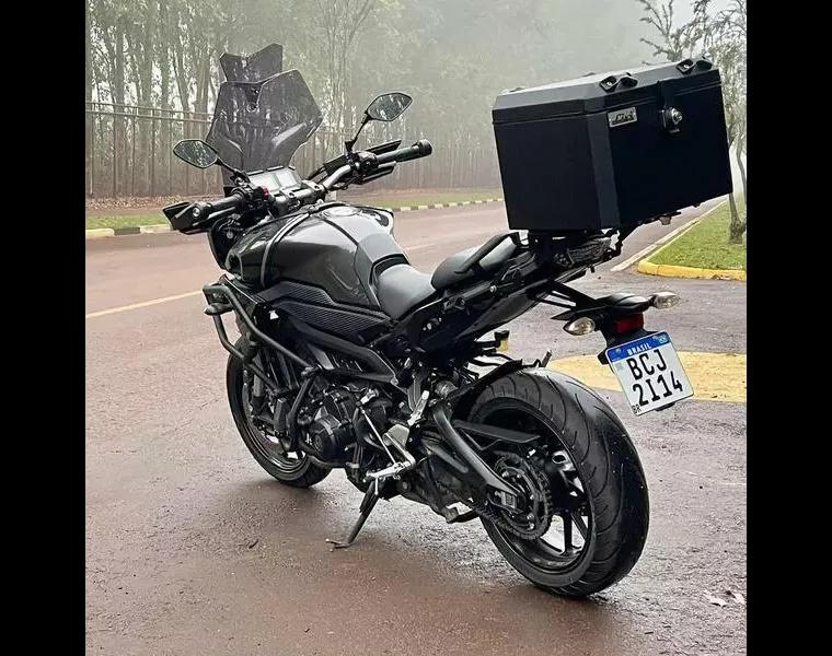 Yamaha MT-09 Cinza 2