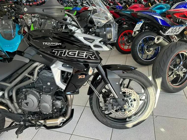 Triumph Tiger 800 Preto 25