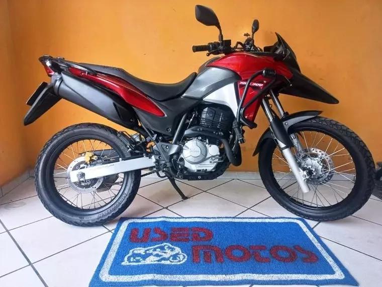 Honda XRE 300 Vermelho 4