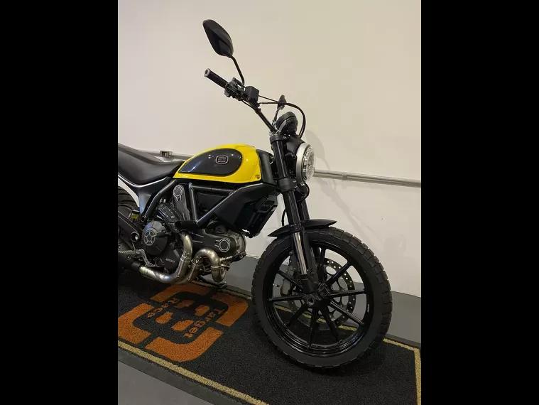 Ducati Scrambler Preto 5