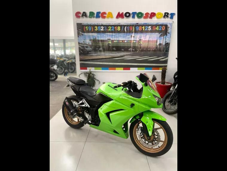 Kawasaki Ninja Verde 12