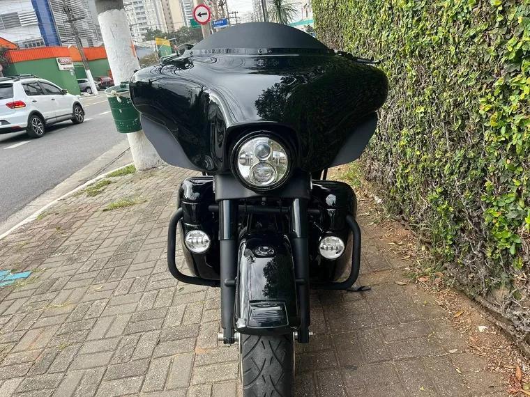 Harley-Davidson Street Glide Preto 16