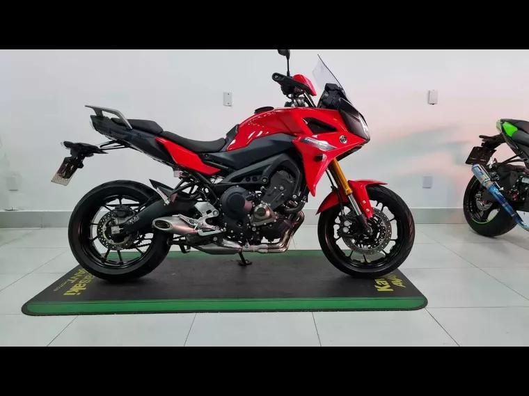 Yamaha Tracer 900 Vermelho 1