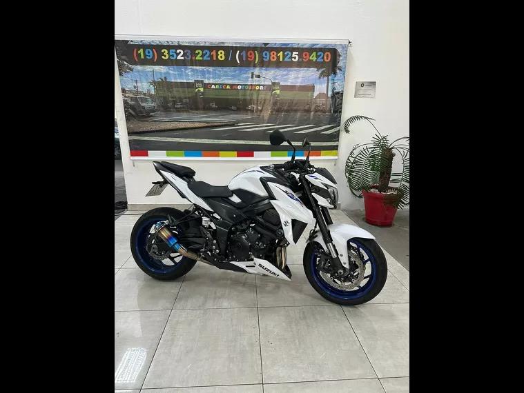 Suzuki GSX-S Branco 21