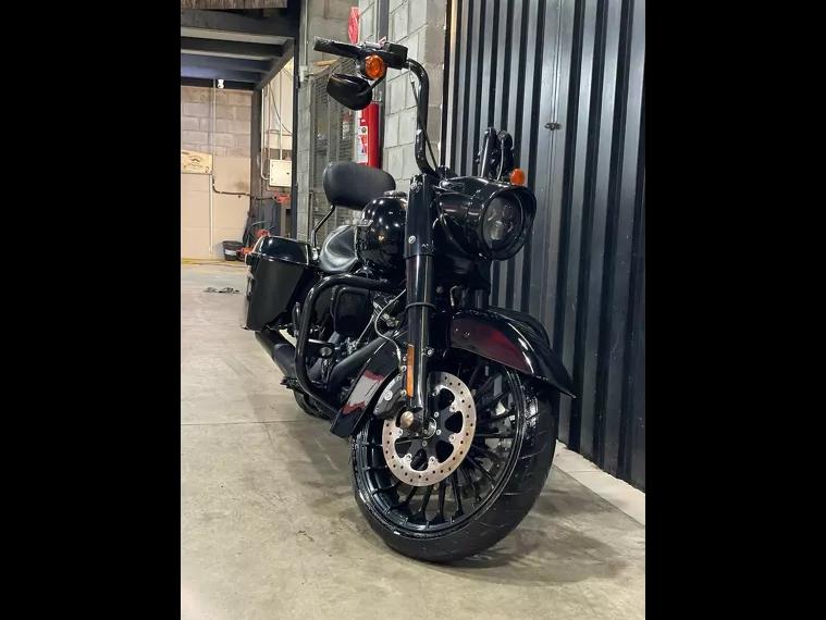 Harley-Davidson Road King Preto 3